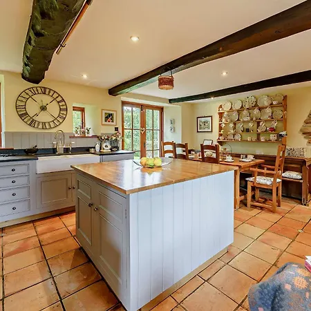 Hébergement de vacances 4 Bed In Witherslack 93121